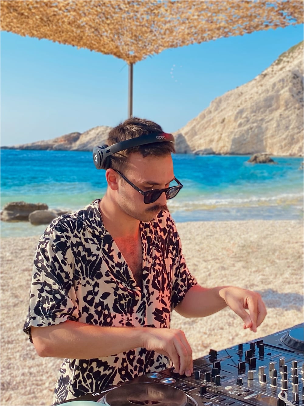 BLLYZ behind the decks
